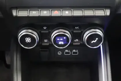 Photo 27 Renault Clio  E-Tech full hybrid 145 ch GSR2