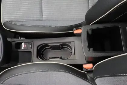 Photo 24 Renault Clio  E-Tech full hybrid 145 ch GSR2