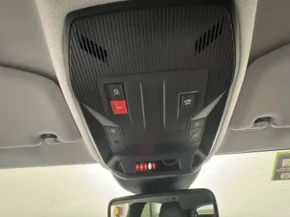 Photo 28 Peugeot 308  Plug-in Hybrid 195 ch e-DCS7