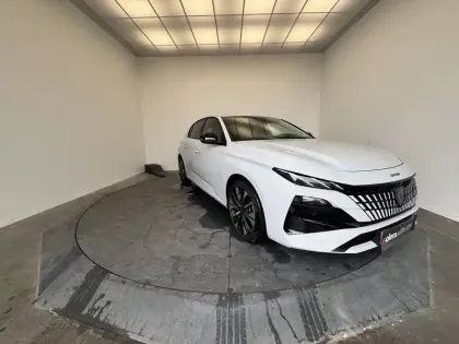 Photo 6 Peugeot 308  Plug-in Hybrid 195 ch e-DCS7