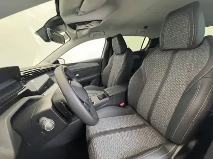 Photo 10 Peugeot 308  Plug-in Hybrid 195 ch e-DCS7