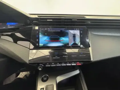 Photo 31 Peugeot 308  Plug-in Hybrid 195 ch e-DCS7