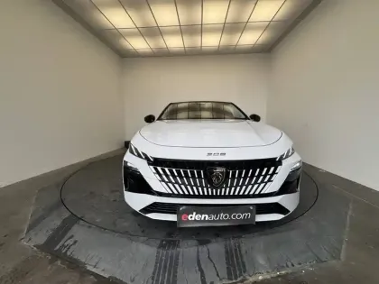 Photo 7 Peugeot 308  Plug-in Hybrid 195 ch e-DCS7