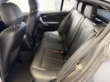 Photo 9 BMW Serie 1 116d 116 ch BVA8