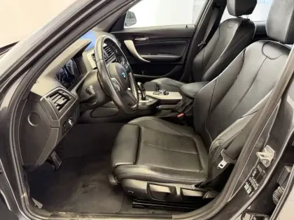 Photo 6 BMW Serie 1 116d 116 ch BVA8