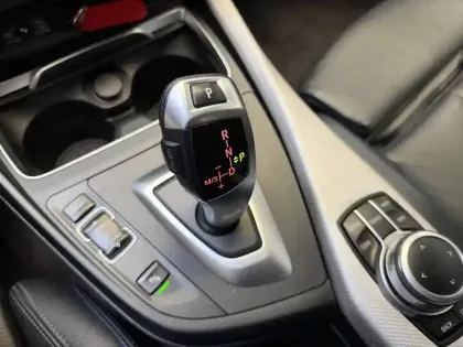 Photo 26 BMW Serie 1 116d 116 ch BVA8