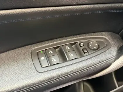 Photo 25 BMW Serie 1 116d 116 ch BVA8