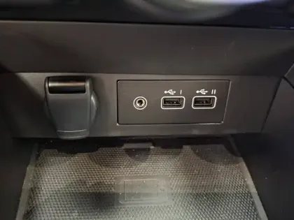 Photo 46 Renault Clio  E-Tech full hybrid 145 ch GSR2