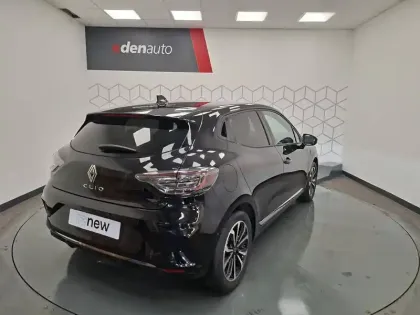 Photo 23 Renault Clio  E-Tech full hybrid 145 ch GSR2