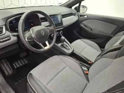 Photo 40 Renault Clio  E-Tech full hybrid 145 ch GSR2