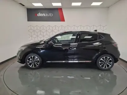 Photo 8 Renault Clio  E-Tech full hybrid 145 ch GSR2