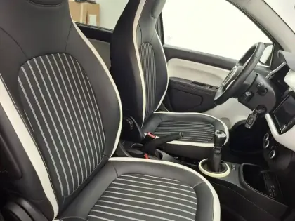 Photo 26 Renault Twingo  III TCe 95