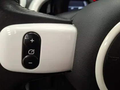 Photo 36 Renault Twingo  III TCe 95