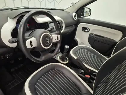Photo 32 Renault Twingo  III TCe 95