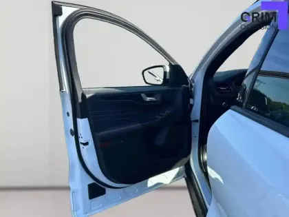 Photo 47 Ford Kuga  2.5 Duratec 190 ch FlexiFuel FHEV E85 Powershift