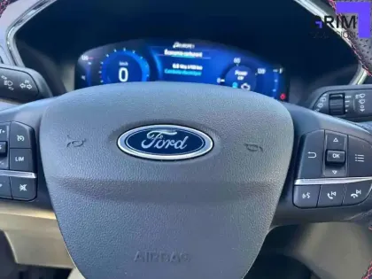 Photo 24 Ford Kuga  2.5 Duratec 190 ch FlexiFuel FHEV E85 Powershift