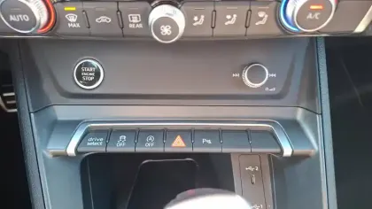 Photo 28 Audi Q3  Sportback 35 TDI 150 ch S tronic 7