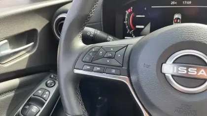 Photo 34 Nissan Juke  DIG-T 114