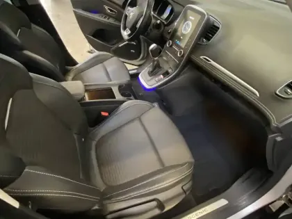 Photo 8 Renault Scenic  dCi 160 Energy EDC