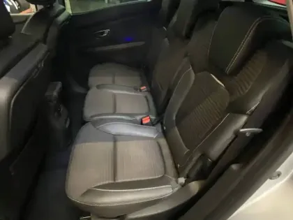 Photo 34 Renault Scenic  dCi 160 Energy EDC