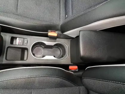 Photo 33 Renault Captur  E-Tech 145 - 21