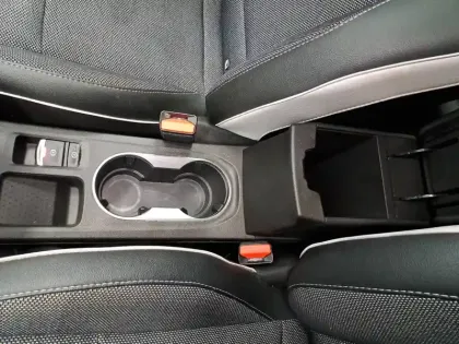 Photo 34 Renault Captur  E-Tech 145 - 21