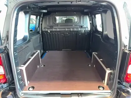 Photo 9 Peugeot Partner  FGN DIESEL 130 CH M CHARG UT MAJ AUT