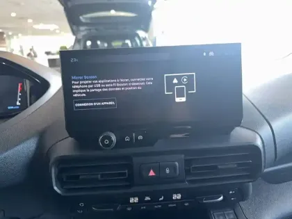 Photo 25 Peugeot Partner  FGN DIESEL 130 CH M CHARG UT MAJ AUT