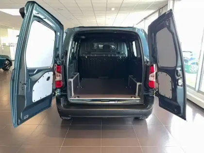 Photo 8 Peugeot Partner  FGN DIESEL 130 CH M CHARG UT MAJ AUT