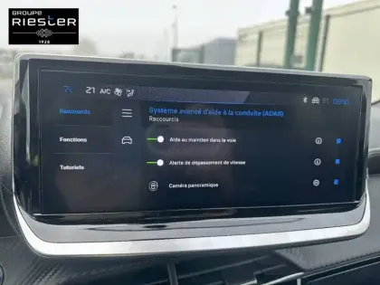 Photo 23 Peugeot 208  Electrique 54 kWh 156ch