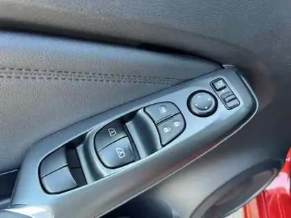 Photo 19 Nissan Juke  HYBRID 143