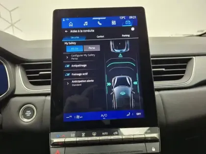 Photo 40 Renault Symbioz  E-Tech full hybrid 145