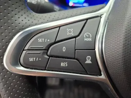 Photo 33 Renault Symbioz  E-Tech full hybrid 145