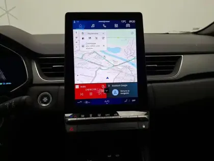 Photo 38 Renault Symbioz  E-Tech full hybrid 145