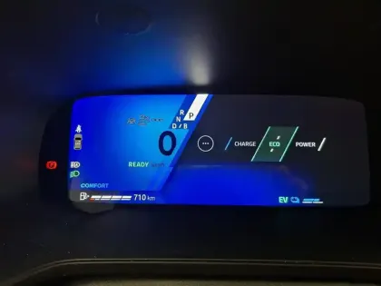 Photo 35 Renault Symbioz  E-Tech full hybrid 145