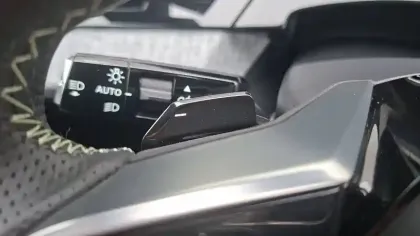 Photo 10 Peugeot 3008  Hybrid 136 e-DCS6