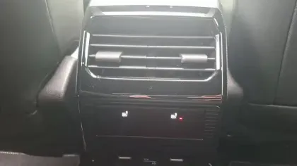 Photo 27 Peugeot 3008  Hybrid 136 e-DCS6