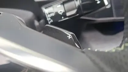 Photo 7 Peugeot 3008  Hybrid 136 e-DCS6