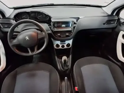 Photo 11 Peugeot 208  PureTech 68ch BVM5