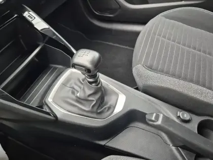 Photo 12 Peugeot 208  PureTech 100 S&S BVM6