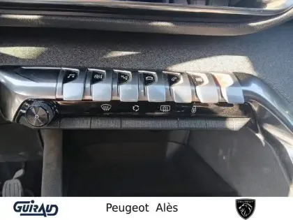 Photo 15 Peugeot 5008  PureTech 130ch S&S BVM6