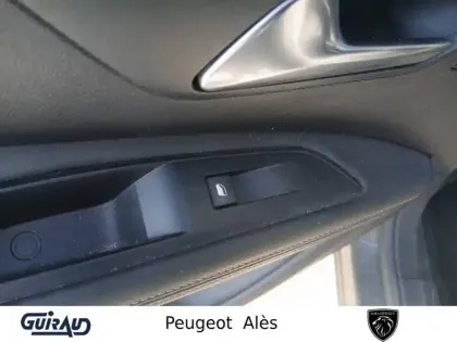 Photo 12 Peugeot 5008  PureTech 130ch S&S BVM6