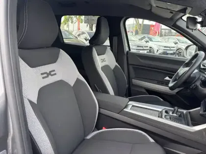 Photo 12 Dacia Bigster  Hybrid 155