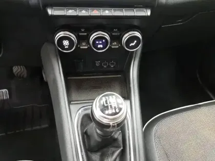 Photo 35 Renault Captur  Blue dCi 95