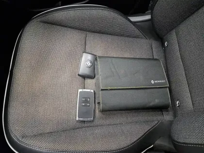 Photo 39 Renault Captur  Blue dCi 95