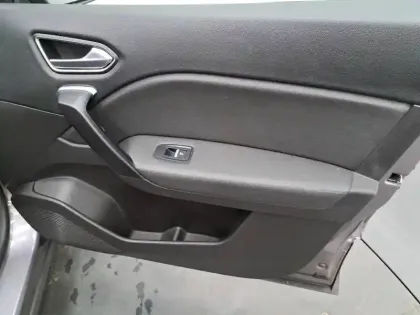 Photo 24 Renault Captur  Blue dCi 95