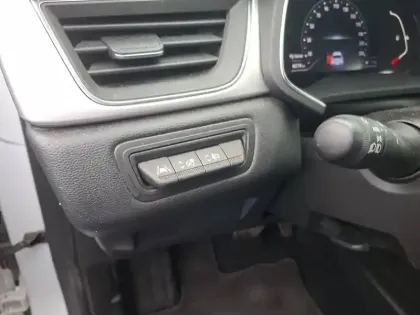 Photo 16 Renault Captur  TCe 140 EDC - 21