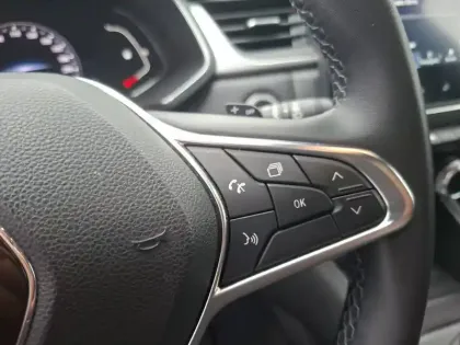 Photo 15 Renault Captur  TCe 140 EDC - 21