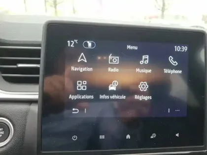 Photo 18 Renault Captur  TCe 140 EDC - 21