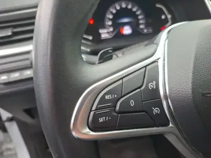 Photo 14 Renault Captur  TCe 140 EDC - 21